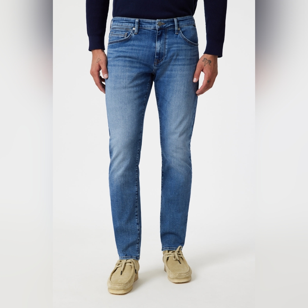 Mavi "Jake" Slim Blue Jeans. Excellent Used Condition. Size 32W 32L.
